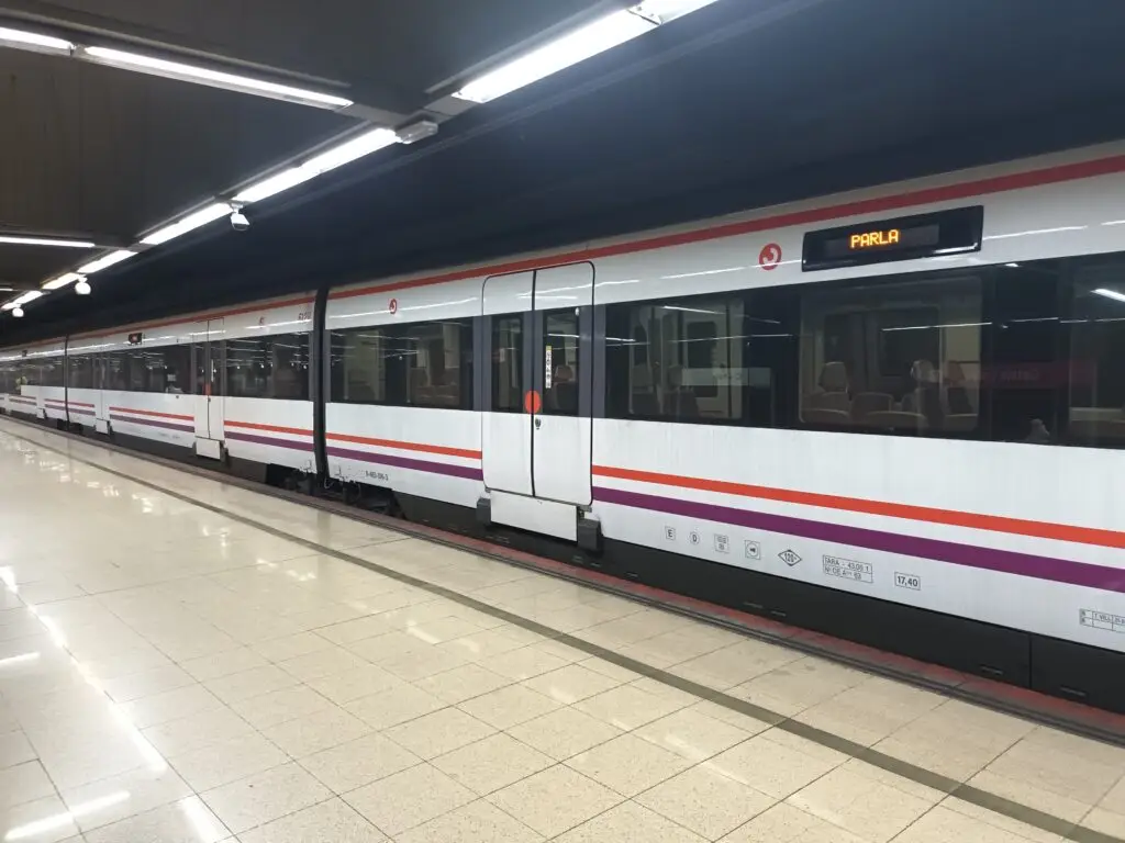 [:en]Renfe local train station in Madrid.[:]
