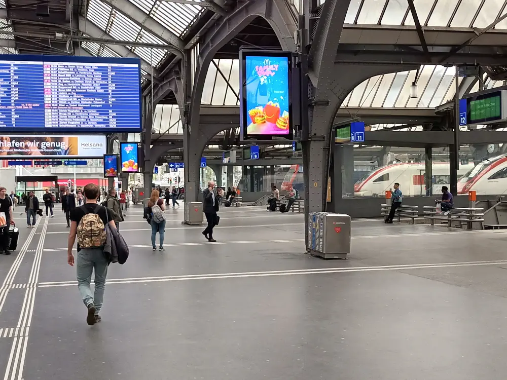 People at Zurich main railway station