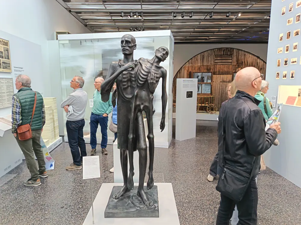Statue in the Bonn museum. Sculptor Fritz Koelle's sculpture 'Inferno'