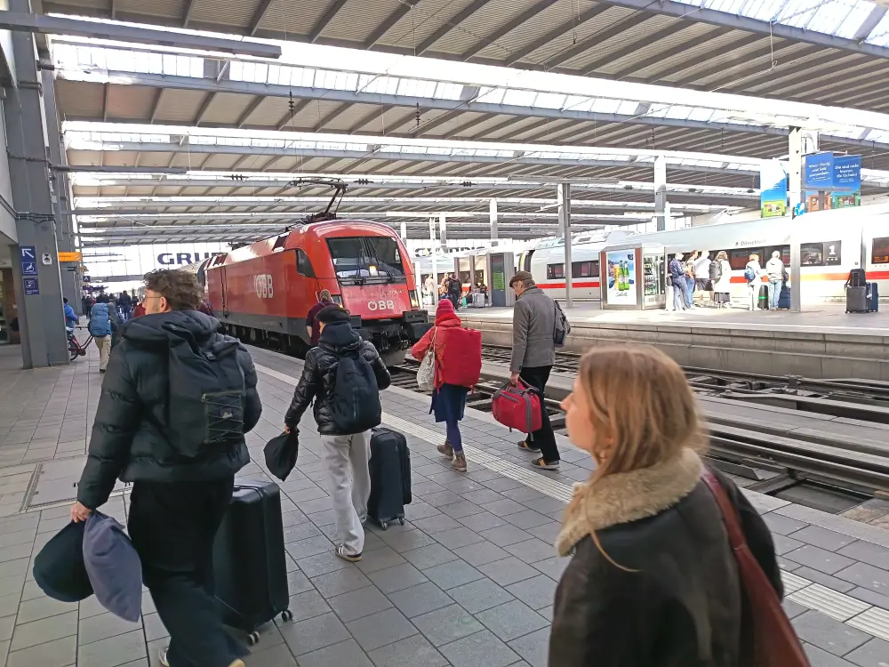 Train departing from Nuremberg to Zagreb.