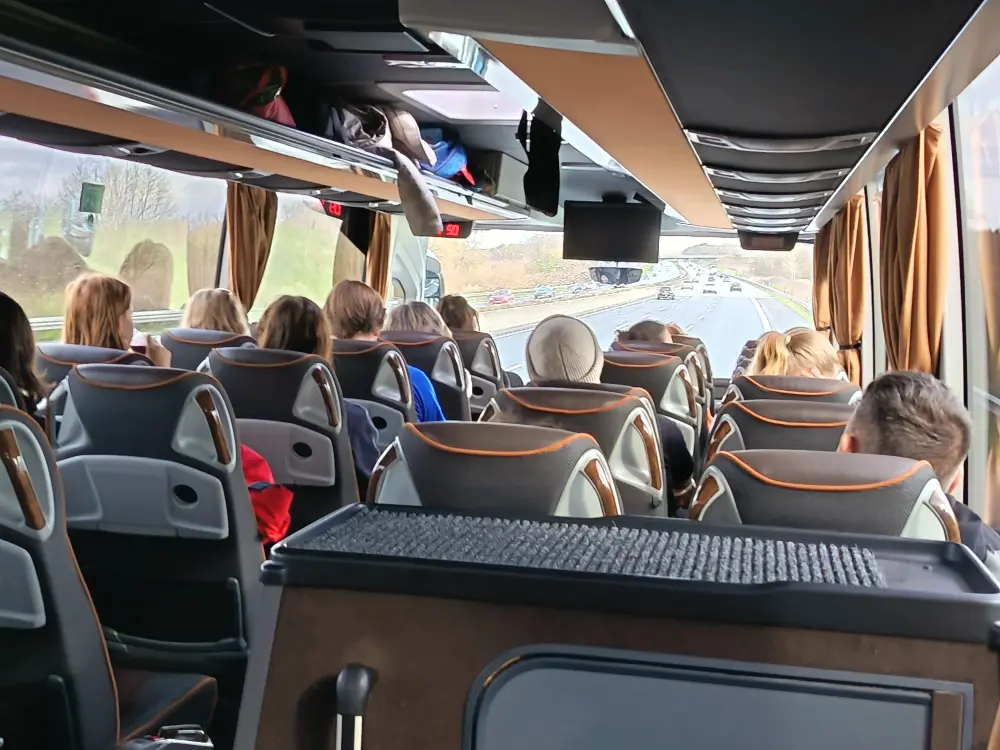 The train connection from Hamburg to Odense was replaced by buses.